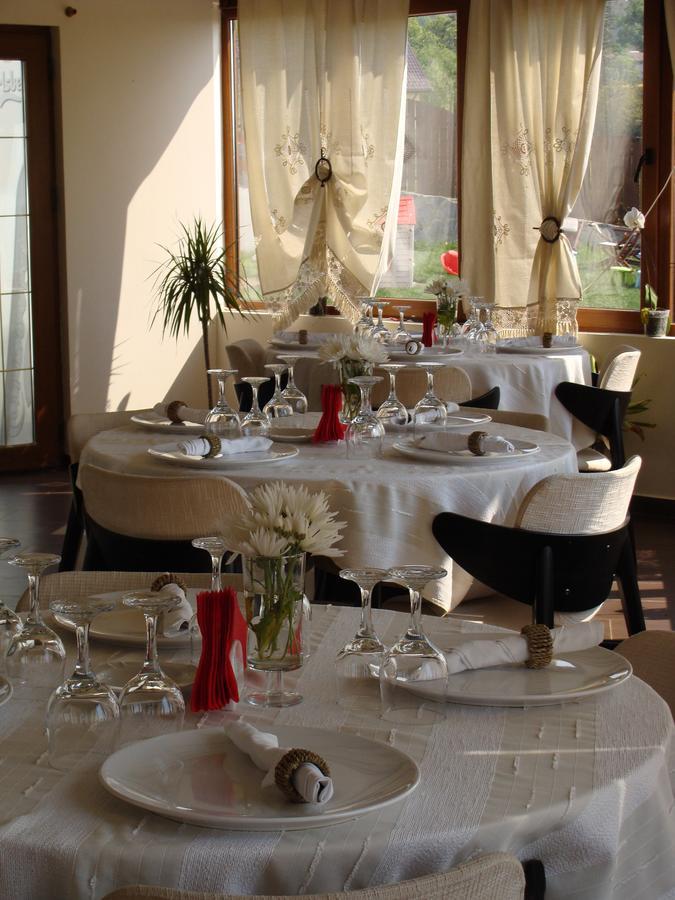 Pensiunea Taverna Bucium Яссы Экстерьер фото