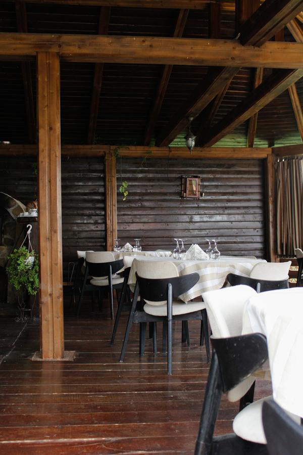 Pensiunea Taverna Bucium Яссы Экстерьер фото