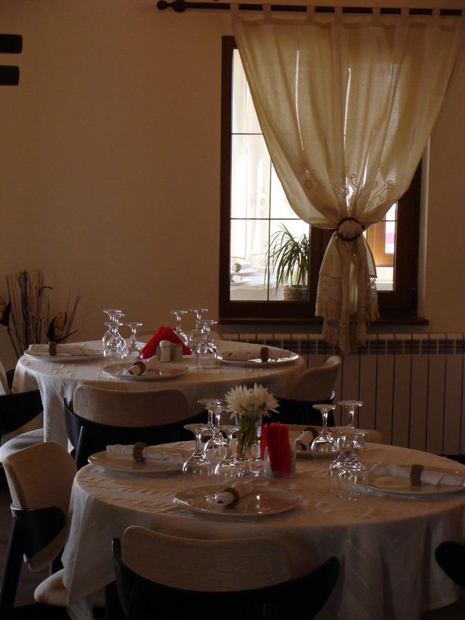 Pensiunea Taverna Bucium Яссы Экстерьер фото